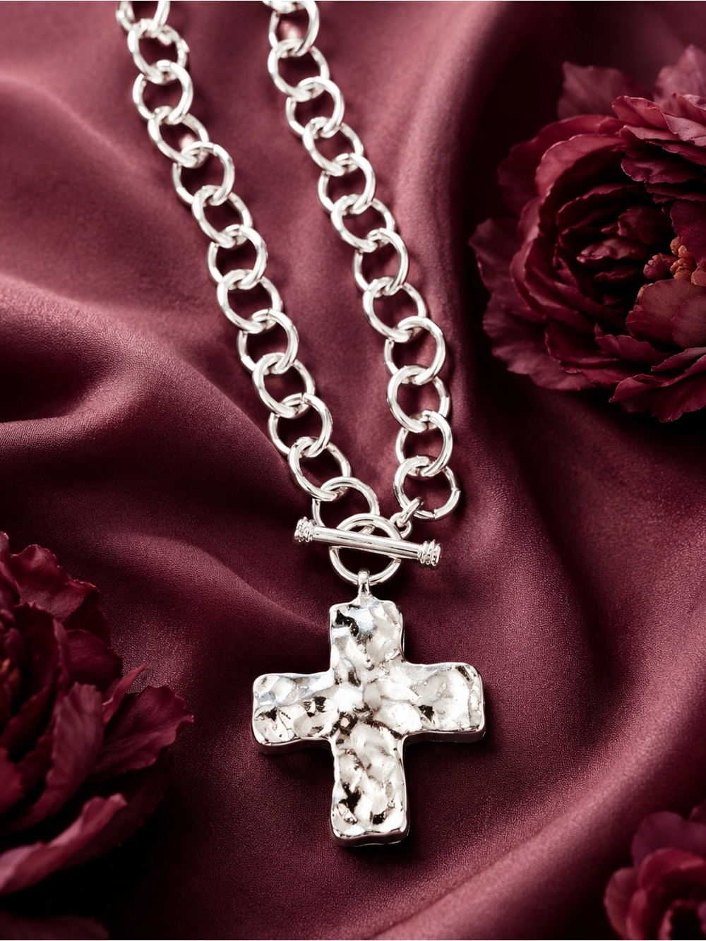 Silver Hammered Cross Pendant Necklace - Women Jewelry